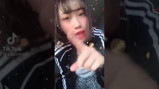 【TikTok】 胸元がゆるゆるの動画集