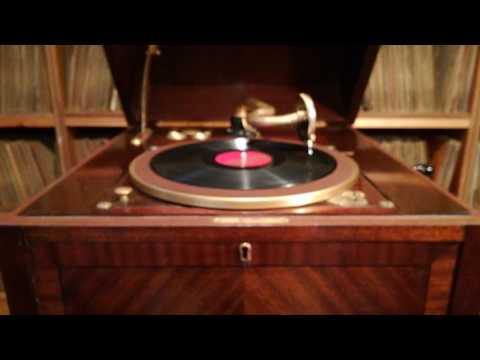 Public Sweetheart No. 1 - Billy Cotton and his Band