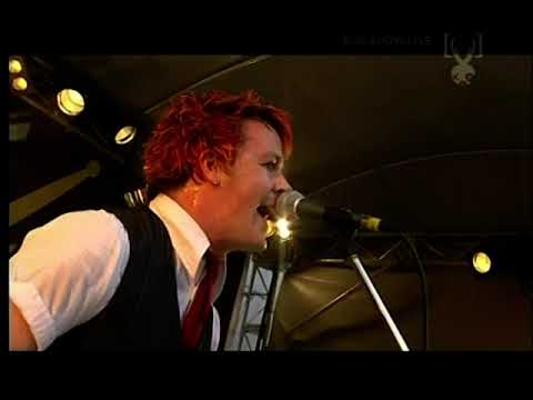 The Living End - Live [V] Bus Show 2005