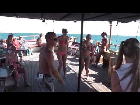 вован танцует с англичанками