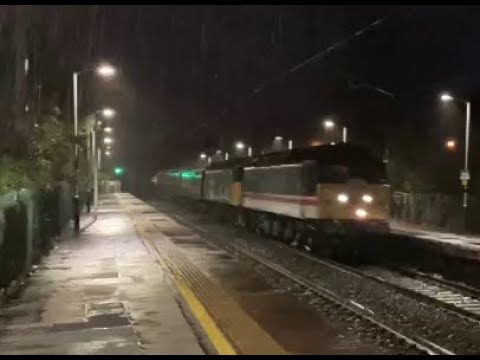 47828 47593 1Z44 Stafford - Edinburgh at Bramhall 23/11/2022