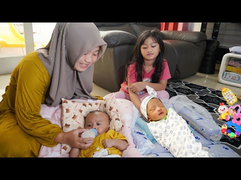 TAKING CARE OF TWO CUTE BABIES 👶 CRYING TO SLEEP AND DRINK MILK | Salsa and family