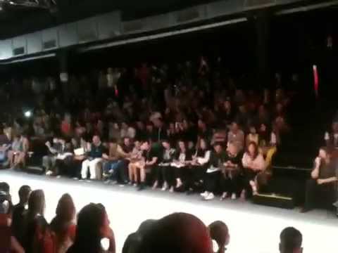 Desfile 2nd floor Fashion Rio por Amanda Raibolt