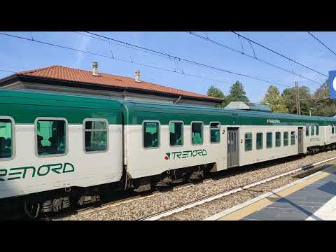 E464.412 Trenord con carrozze piano ribassato a cucciago