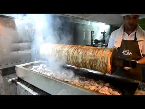 The best Shawarma in the world in Aqaba Jordan - street food | docufeel.com