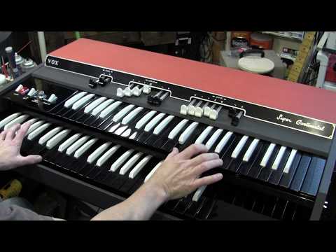 1967 Vox Super Continental Vintage Organ Demo (Model V-303E)
