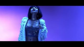 Mali Nicole feat. Raven Felix - Showin Off (Mirror Dance)