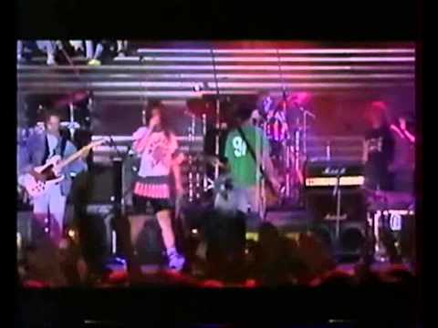 Oddział Zamknięty - Zabijać Siebie, Obudź Się, Ten Wasz Świat (live, Agrykola, Warszawa, 11.07.1992)