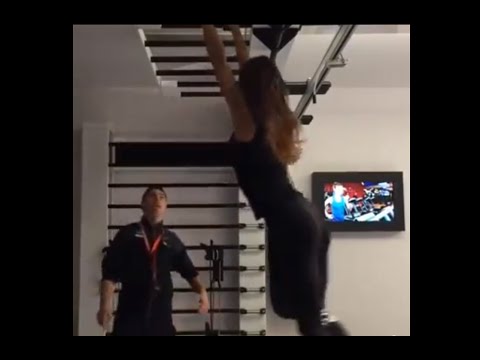 Belen Rodriguez  Un "workout" impegnativo