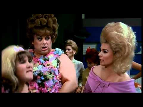 Hairspray (1988) - Is your daughter mulatto?!