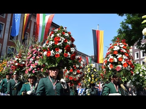 Schützenfest Neuss 2024 - Aufmarsch der Hönesse