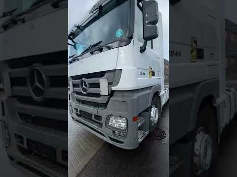 2011 vehículo tractor 4x2 Mercedes-Benz Actros 1844