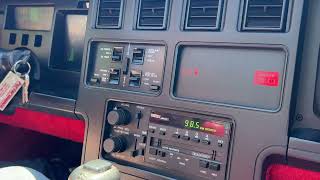 1986 Chevrolet Corvette Convertible Start Up and Radio Operation 2