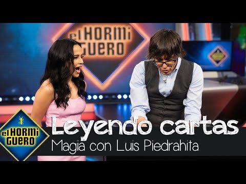 Becky G alucina con el truco de magia de Luis Piedrahita: “!Qué cara de suspicacia!” - El Hormiguero