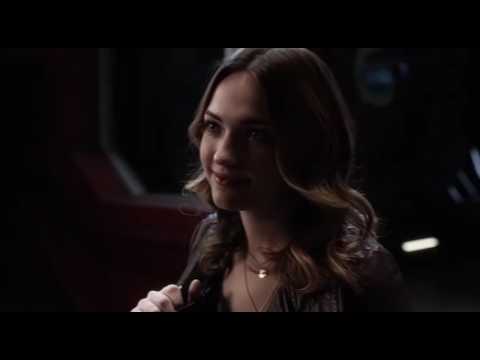 The Flash 3x16 Jesse Quick Goes to Earth 3 / Savitar is a Man