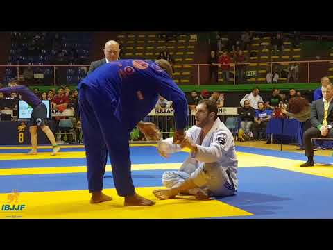 Euclides Castro vs Abdulbari Guseinov / Rome Open 2018