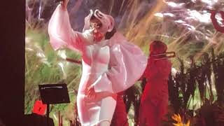 Björk - Isobel (Utopia tour London)