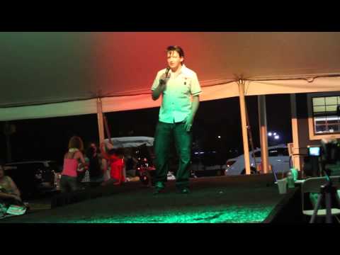 Cliff Wright sings 'There's No Room To Rhumba In A Sports car' at Elvis Week 2013 (video)
