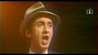 Jona Lewie - You&#39;ll Always Find Me In The Kitchen At Parties - Runaround