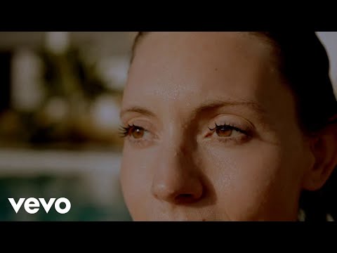 Maja Blagdan - Tuđe Te Ruke Miluju