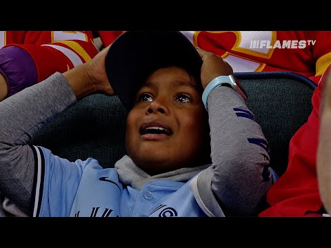 The Saddledome erupts as the Blue Jays advance to the World Series!