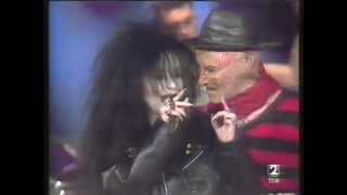 ALASKA Y DINARAMA - Mi novio es un zombie (La2)