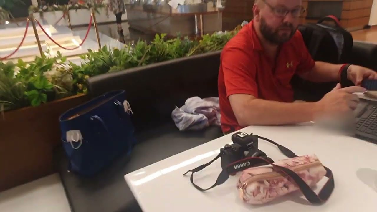 Newroz Business Class Lounge thumbnail