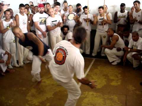 Vadiação Senzala - Mestre Peixinho e Mestre Bruzzi