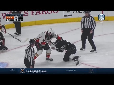 Patrick Maroon vs Matt Greene