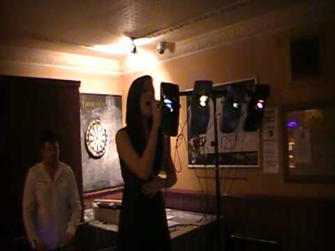 Adele, Someone like you - Laura Caie - Vocal cover live at the Ravensdale.
