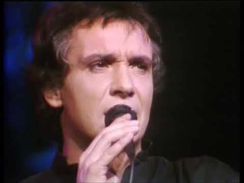 Videoclip de La maladie d'amour (Live à Bordeaux / 8 décembre 1982) — Michel Sardou