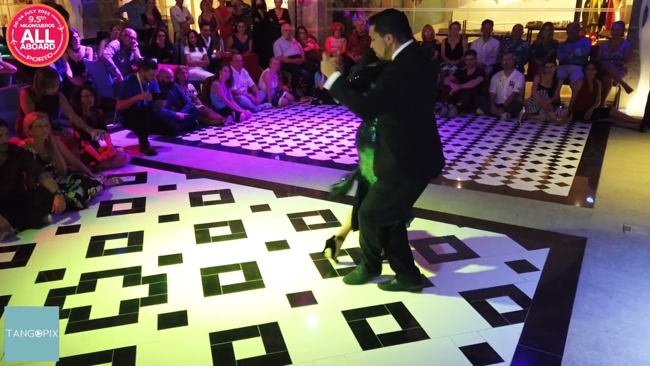 Maria Ines Bogado & Julio Saavedra dance Carlos Di Sarli - Duello Criollo