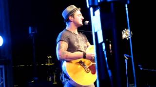 Secondhand Serenade - Let Me In (Live)