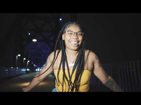 Selfmade808s cypher pt5 (All Female) PRODBY.@MARTYONDABEAT SHOTBY.@TEEBREEZII