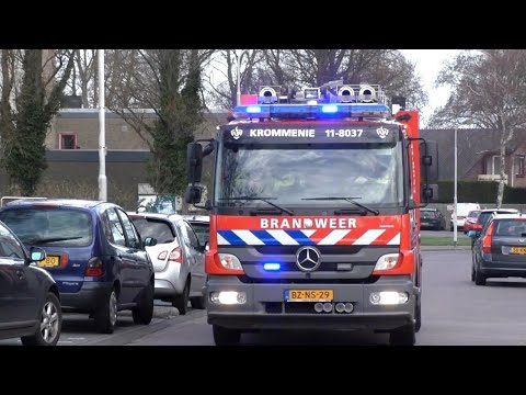 volledige opkomst en Uitruk Brandweer Krommenie 118037 met spoed naar een gaslucht in Krommenie