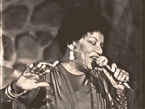 "ELENA BURKE"  DELIRIO ( Cesar Portillo de La Luz)