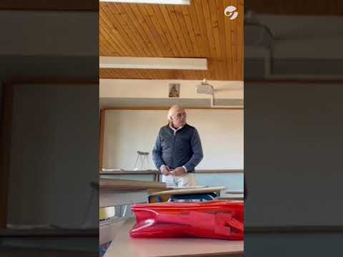 Un profesor estalló cuando le mostraron a Menem y Tinelli
