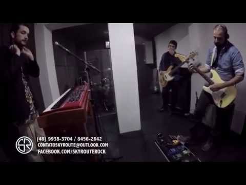download lagu mp3 mp4 Skyroute, download lagu Skyroute gratis, unduh video klip Skyroute