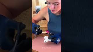 She showed that a dollar can become real jewelry 💲💎