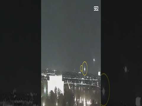 MOMENTO DEL IMPACTO ENTRE EL HELICÓPTERO Y EL AVIÓN   #noticias #aero #washington