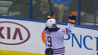 A look at Patrick Maroon's goal celebration