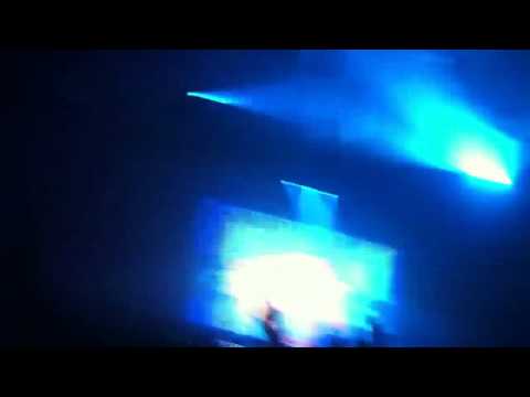 Laidback Luke playing congorock Sirius. Creamfields 2011