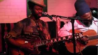 Corey Harris & Moh Kouyaté - Catfish Blues (Robert Petway)