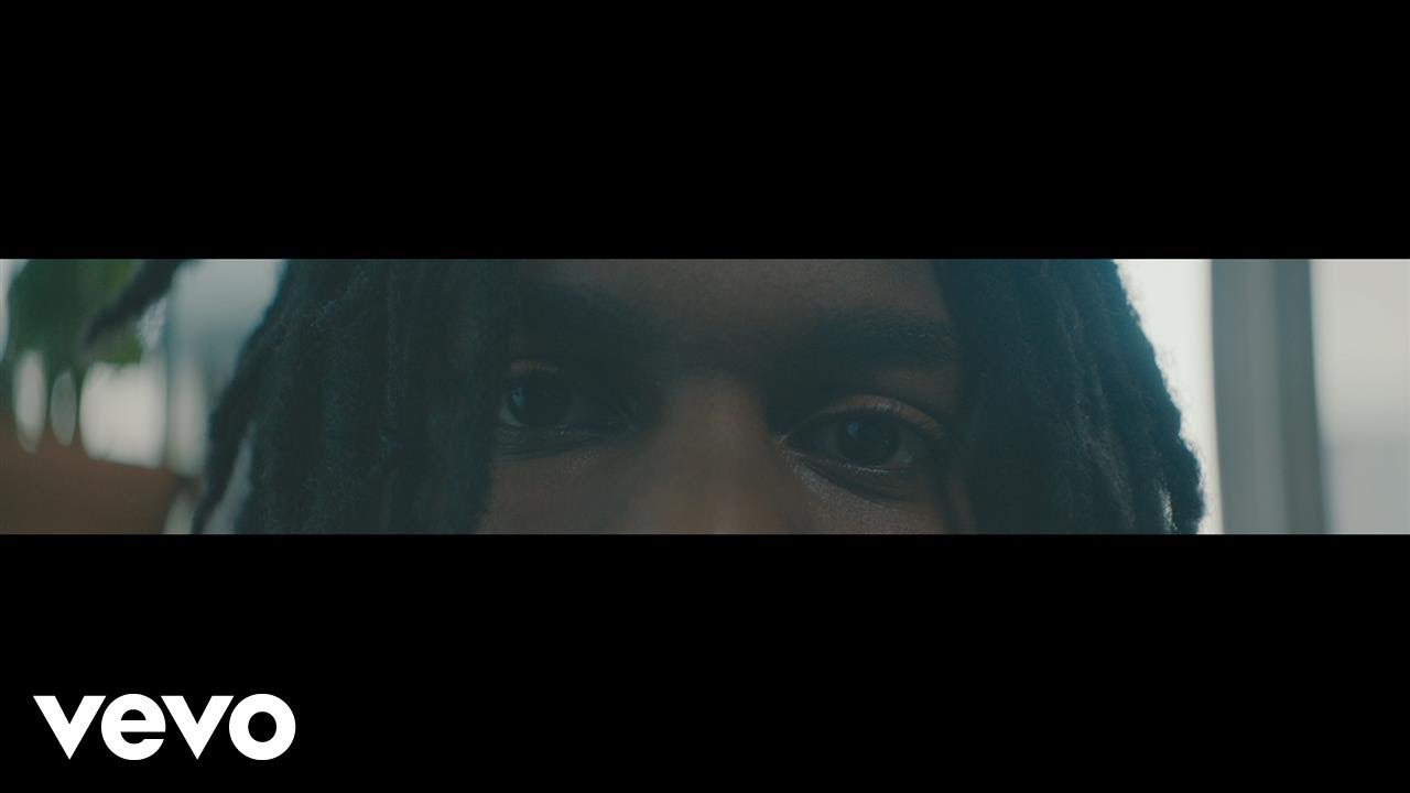 Daniel Caesar – “Freudian”