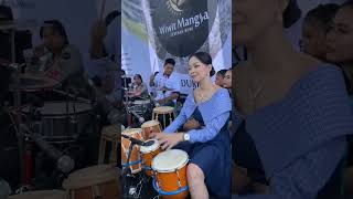 Download lagu Top Kendang cewek cakep #musikasik #musikhiburan #music #kendang #ketipung #koplo #dangdut mp3