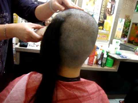 暖暖Venus Tsai-21歲生日給自己的禮物-剃光頭