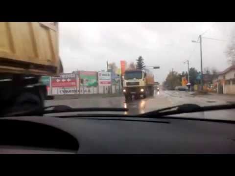 Zagreb:Lučko,Close passing of 4 trucks