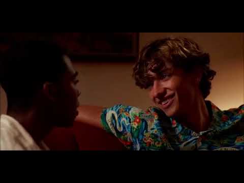 Jeremiah and Luke share a kiss 1x03 | the summer I turned pretty