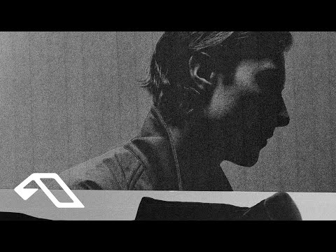 Rezident & Von Boch feat. Elissa Mielke - Hold On [@anjunadeep ]