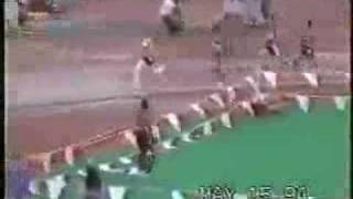 preview picture of video 'Dara Eley 800 Meter Dash -State Championship- 1994 Texas'